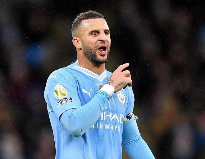 懂球帝2025年10月MVP候选出炉：凯哈姆入围，加布、门德斯在列（懂球帝揭晓2025年10月MVP候选名单：凯哈姆入选，加布、门德斯上榜）