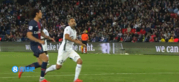 利兹联3-1切尔西，蓝军完败，暴露战术短板，惧怕强队。（利兹联3-1击败切尔西：蓝军惨败，战术短板尽显，遇强不振）