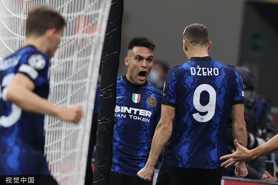 2025职业联赛颁奖多项评选难以服众 满屏尽是C语言（2025职业联赛颁奖争议四起 多项评选难服众 “C语言”刷屏）