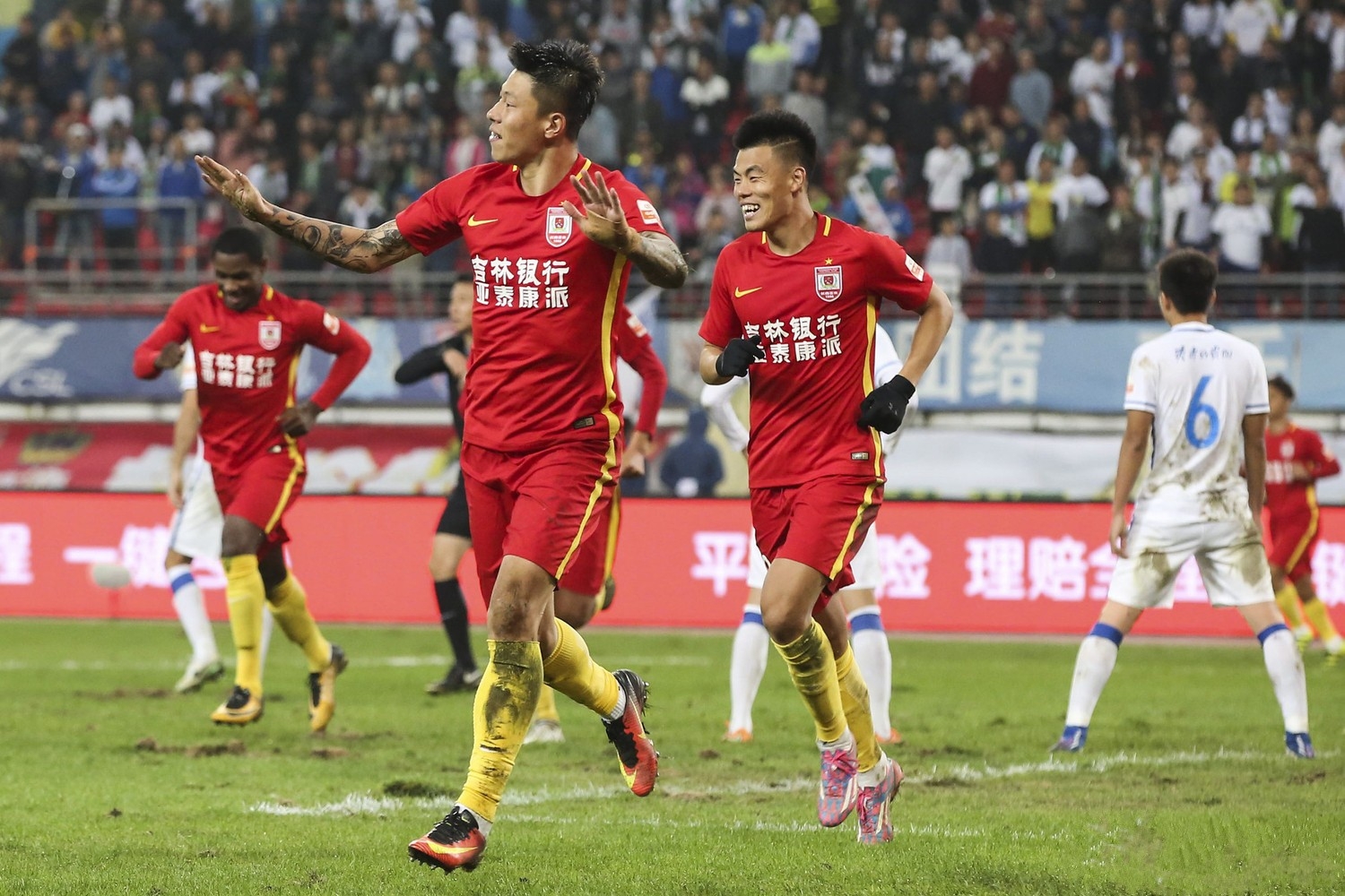 CBA：广东男篮稳住胜局 客场击败北京首钢（CBA：广东男篮客场力克北京首钢 稳稳拿下胜利）